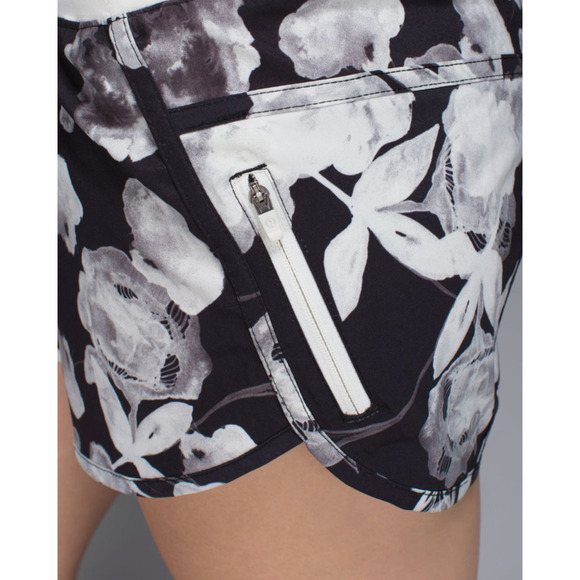 Lululemon Run Track Shorts 4 NWOT - Picture 7 of 14